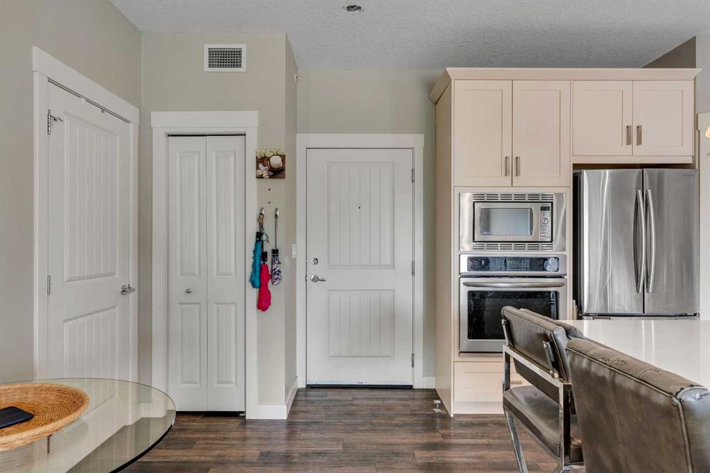 130 Auburn Meadows View SE Unit: 403