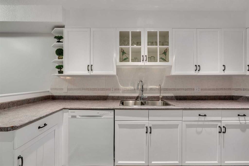 7229 Sierra Morena Boulevard SW Unit: 122