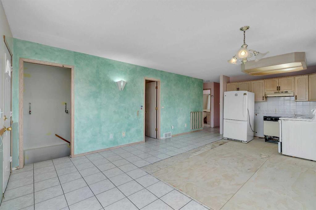 12 Hawkland Crescent NW