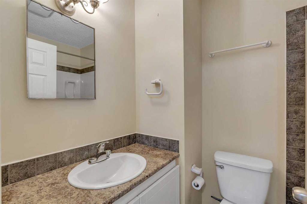 8112 36 Avenue NW Unit: 14