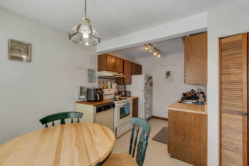 500 Allen Street Unit: 502