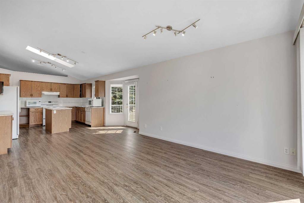220 Cimarron Court