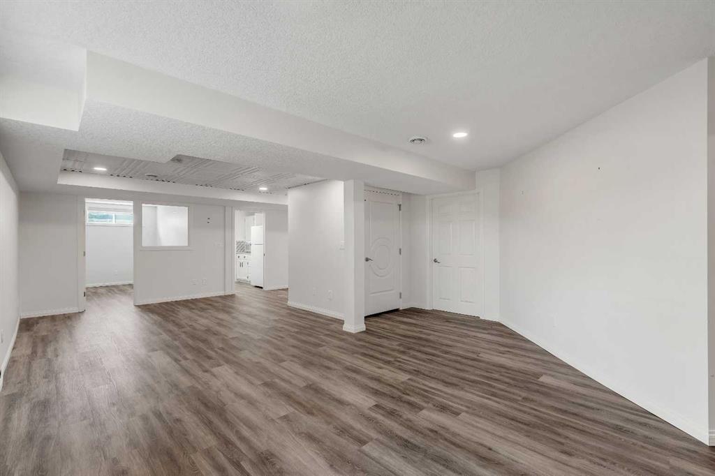 220 Cimarron Court