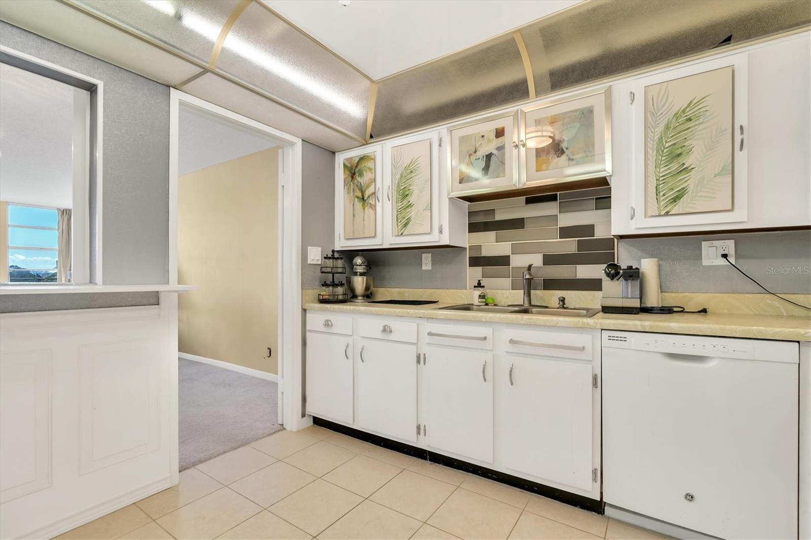 7400 SUN ISLAND DR S #307