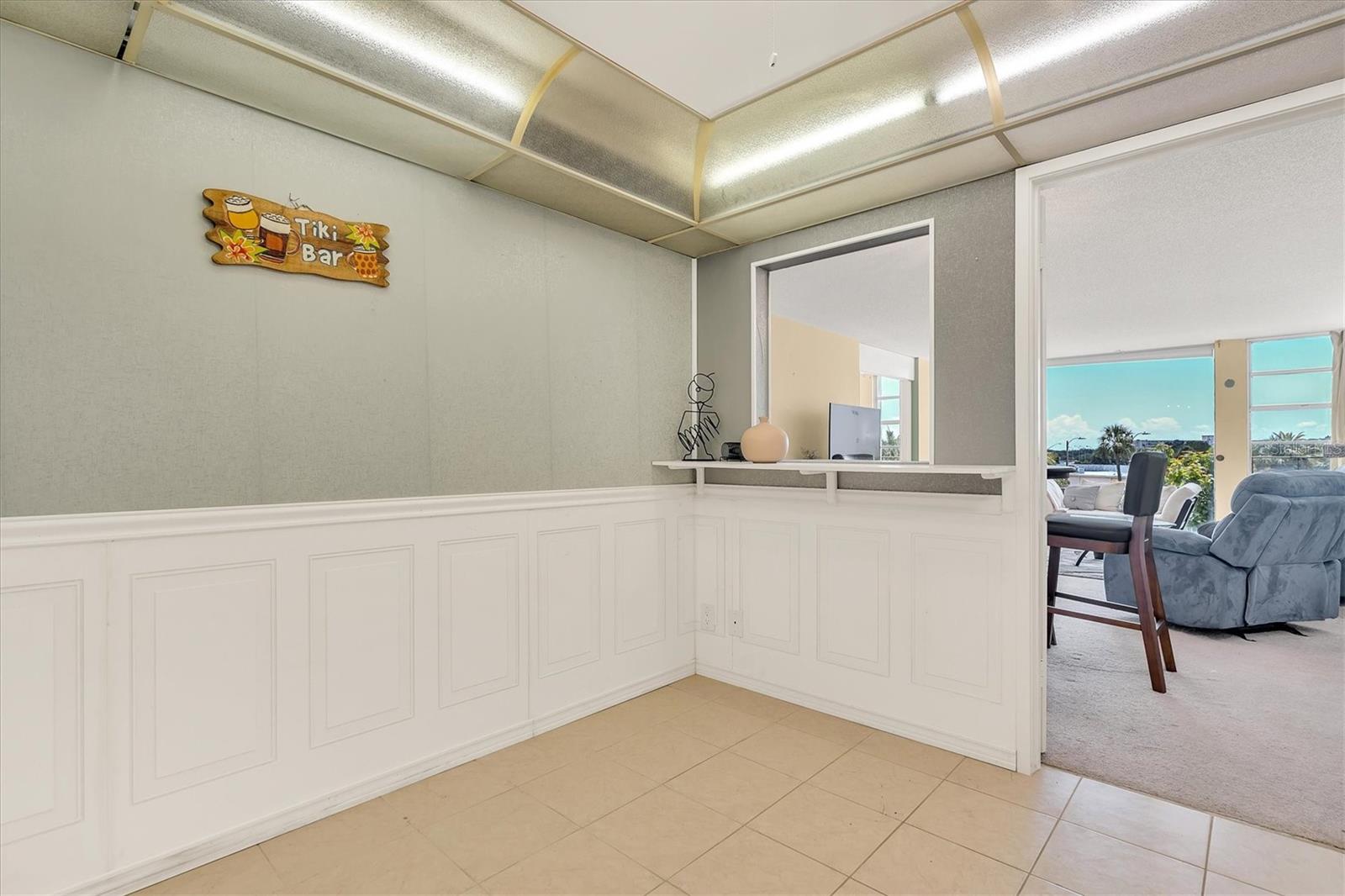 7400 SUN ISLAND DR S #307