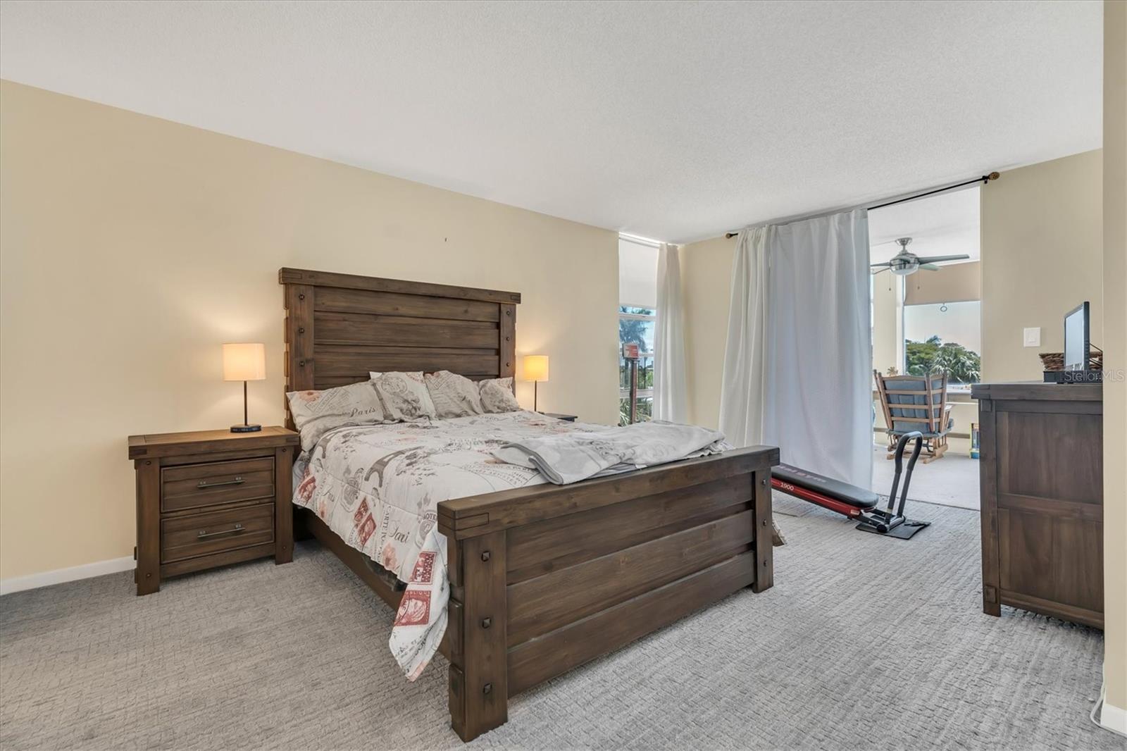 7400 SUN ISLAND DR S #307