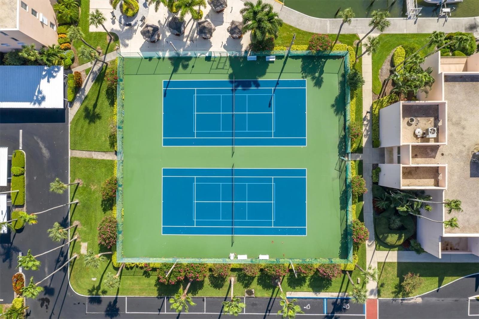 7400 SUN ISLAND DR S #307