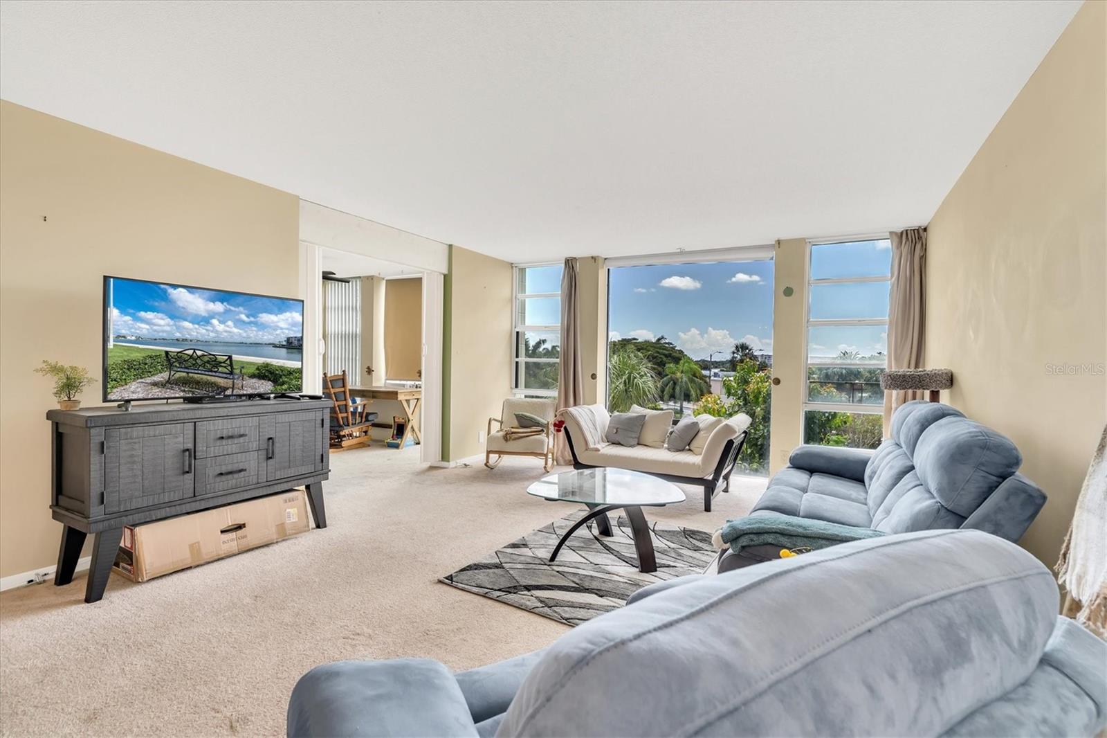 7400 SUN ISLAND DR S #307