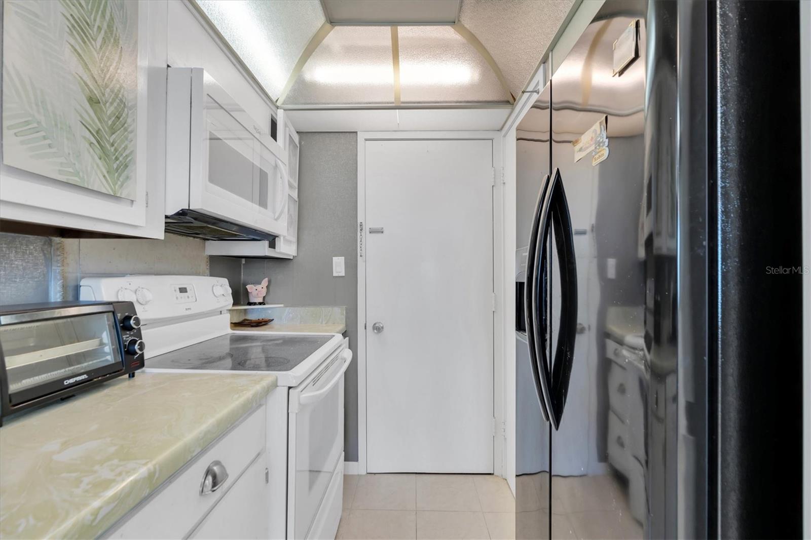 7400 SUN ISLAND DR S #307