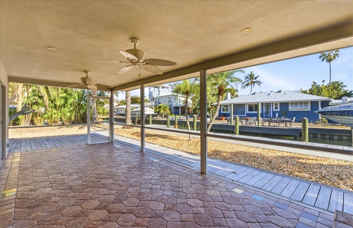 834 JUNGLE QUEEN WAY