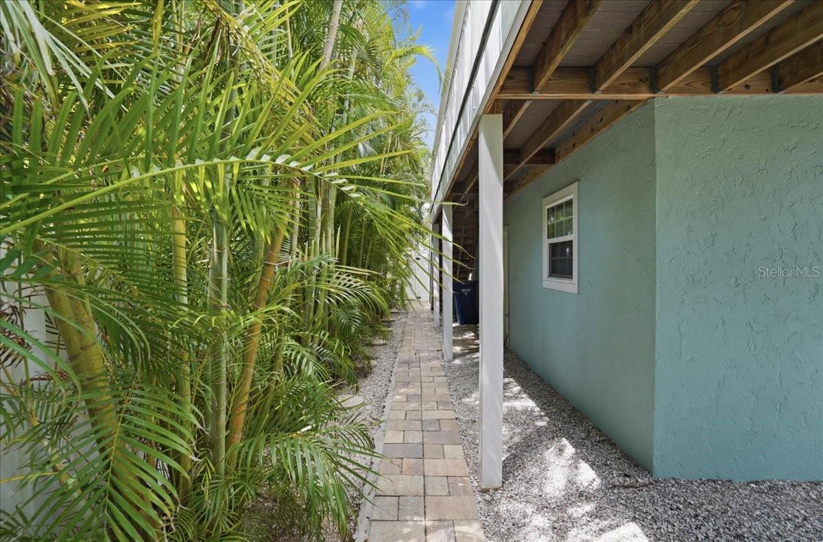 2811 GULF DR