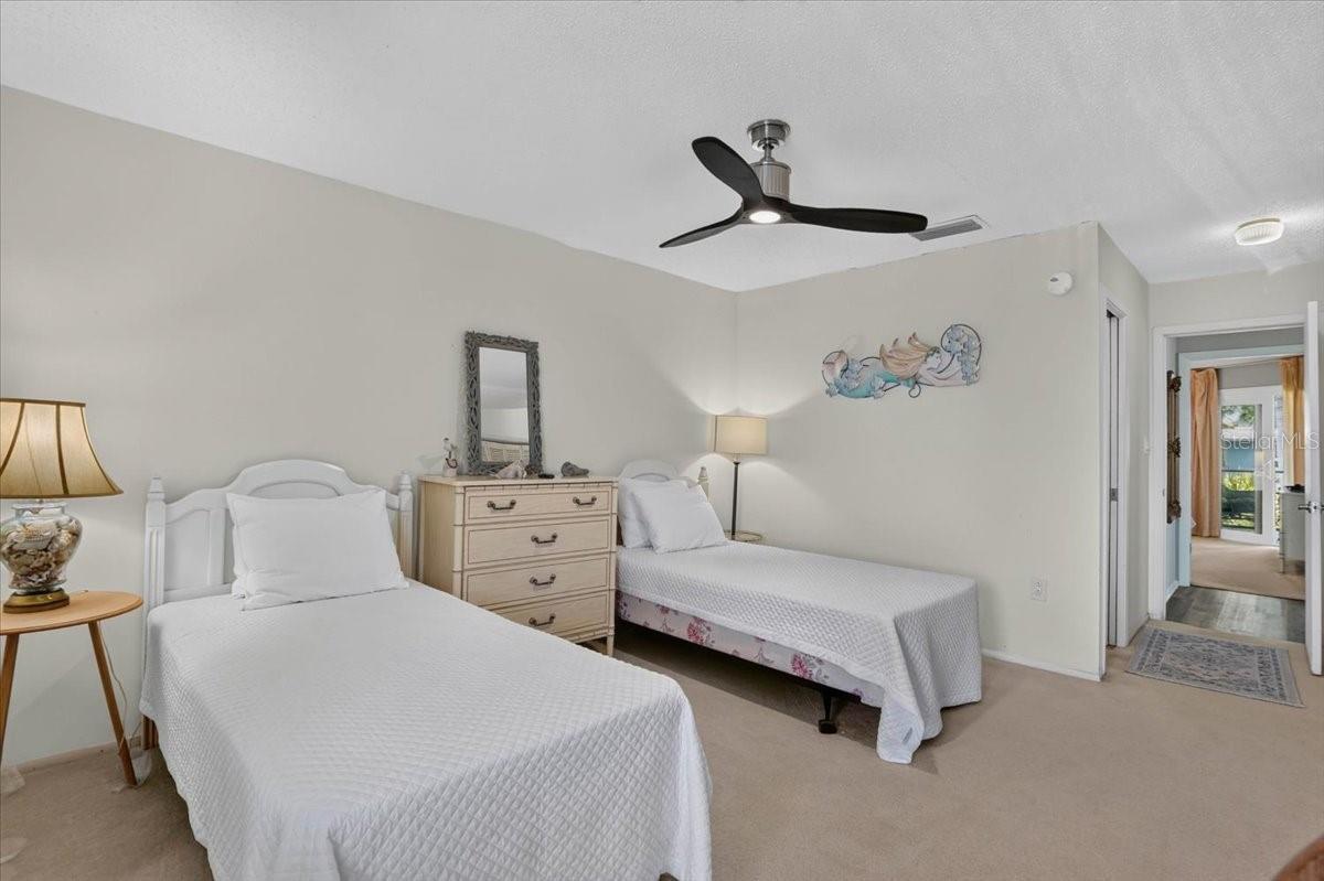 600 MANATEE AVE #230