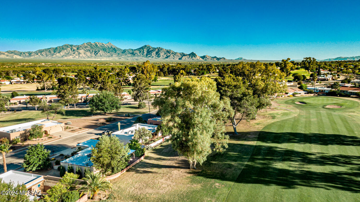 1211 N Paseo Del Cervato