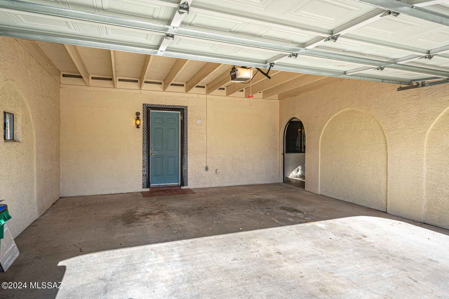 1211 N Paseo Del Cervato