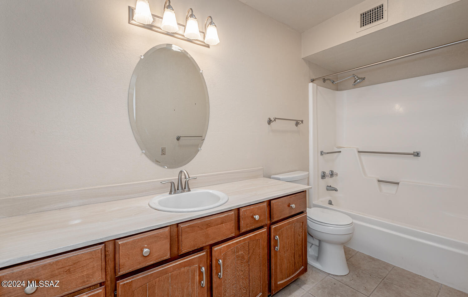 1211 N Paseo Del Cervato