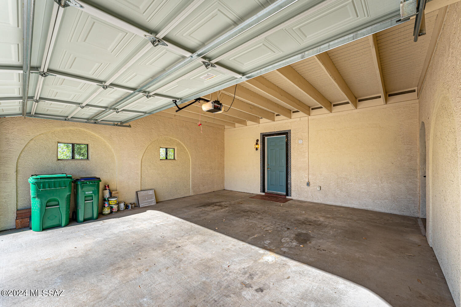 1211 N Paseo Del Cervato