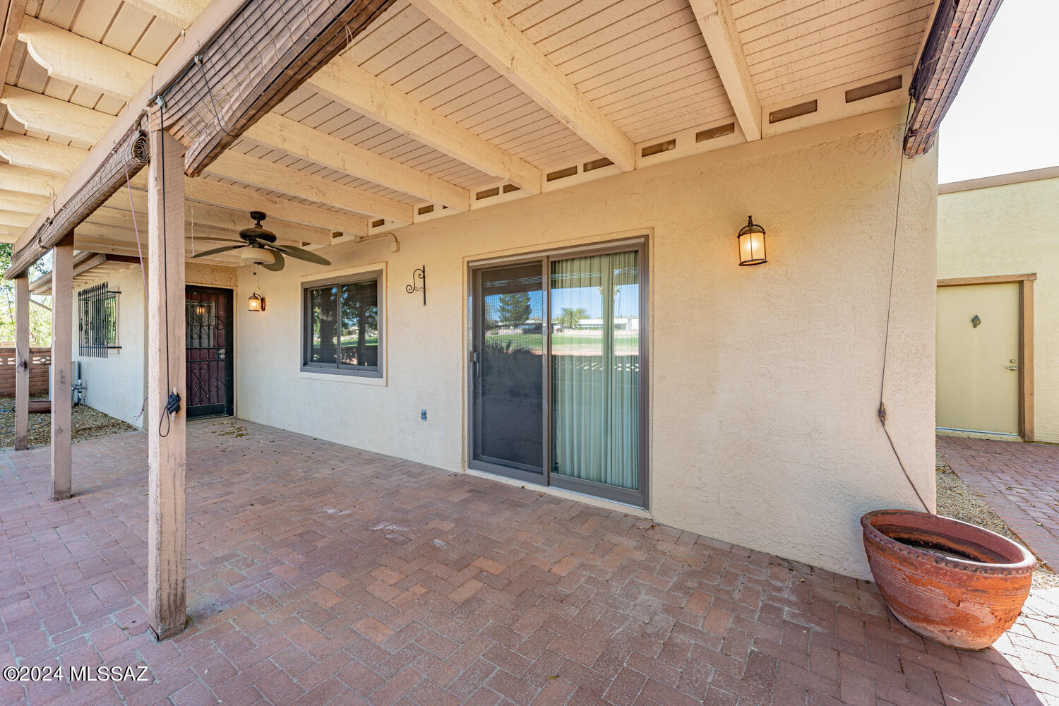 1211 N Paseo Del Cervato