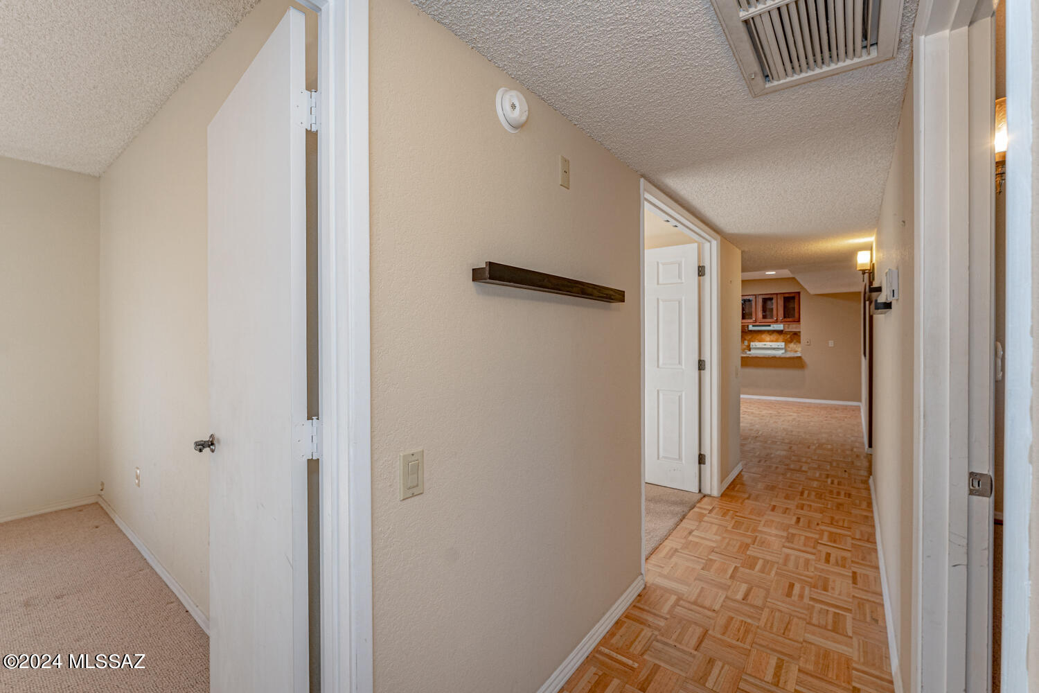 1211 N Paseo Del Cervato