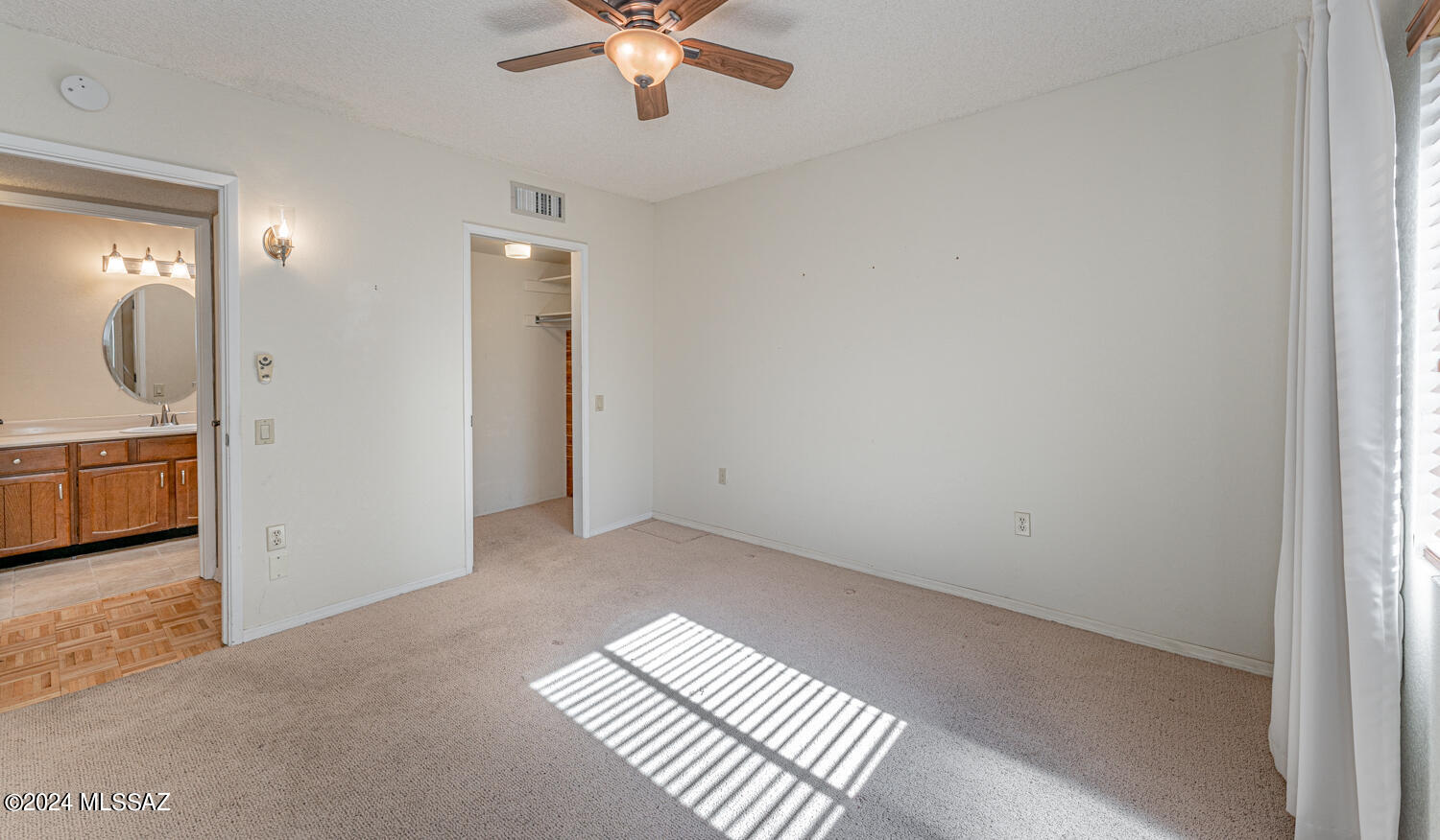 1211 N Paseo Del Cervato