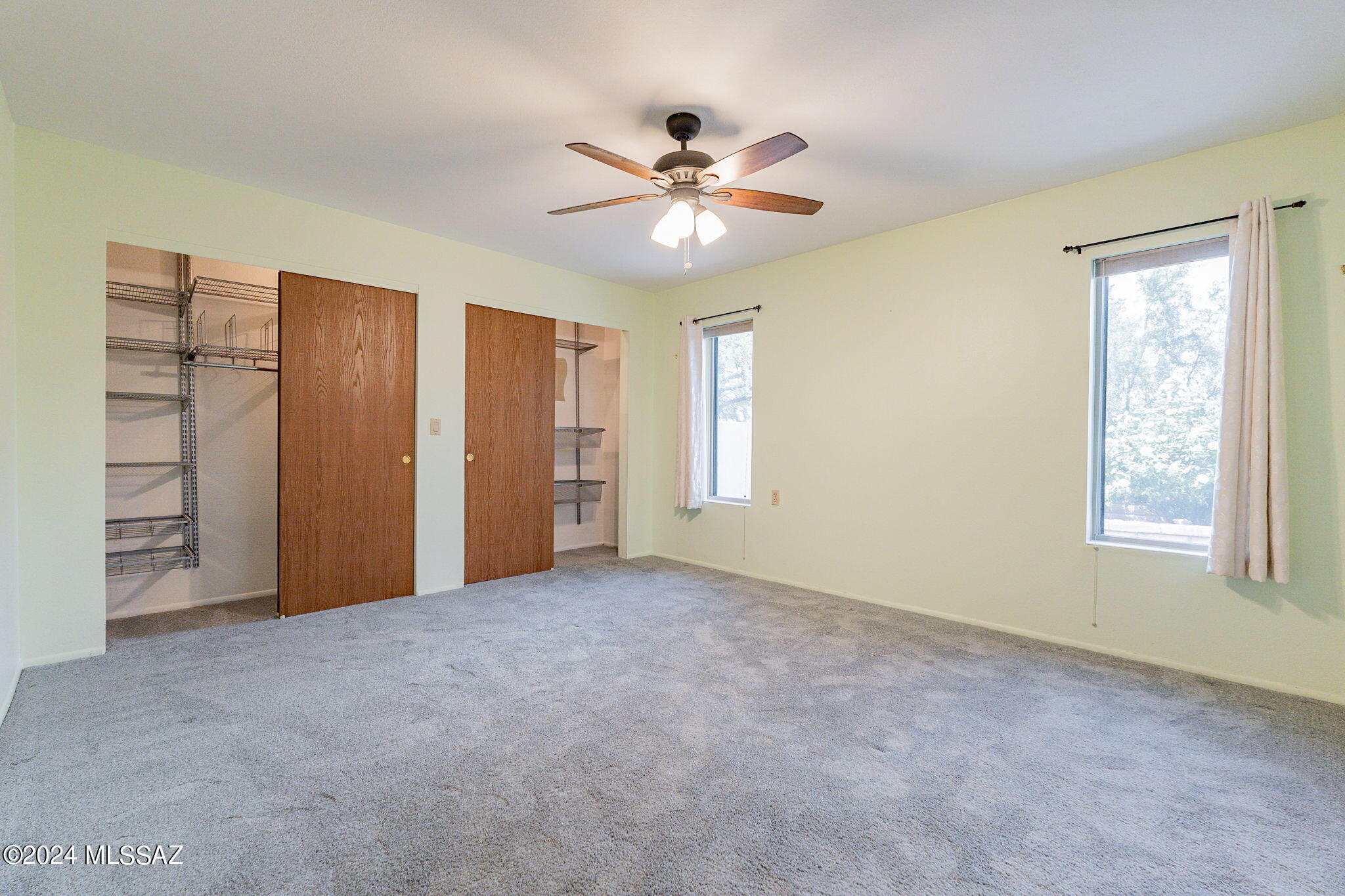 774 W Calle De Emilia