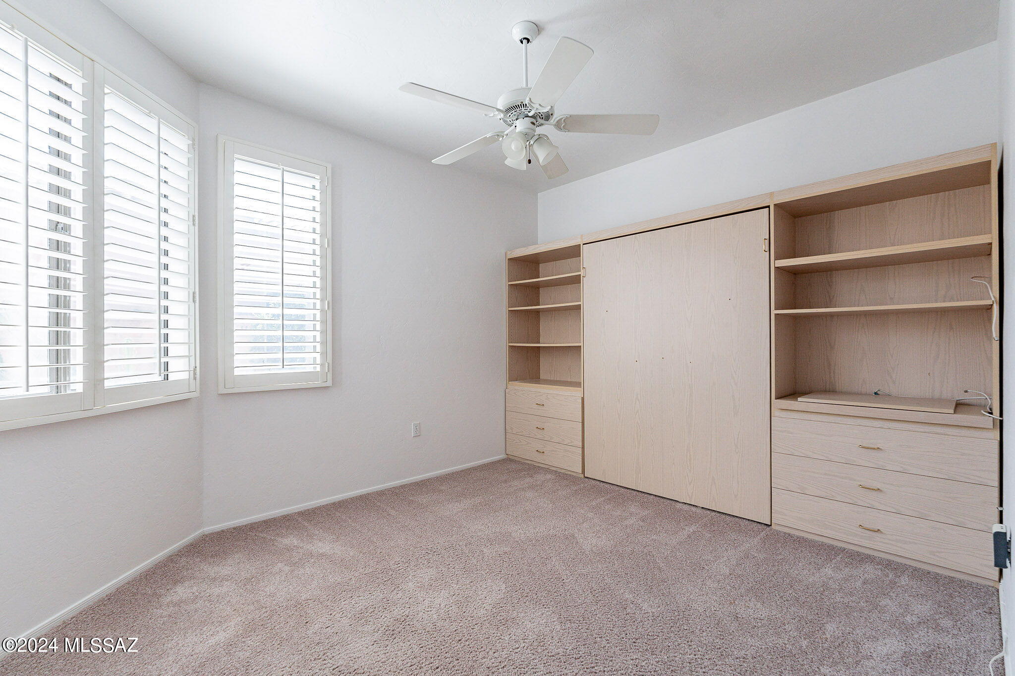 1825 W Placita De Diciembre