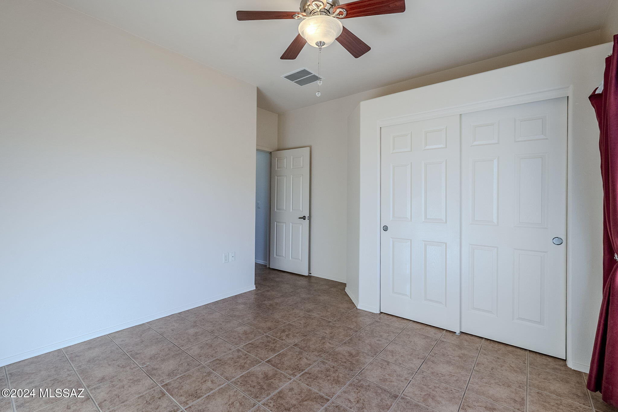 83 E Calle de la Semilla