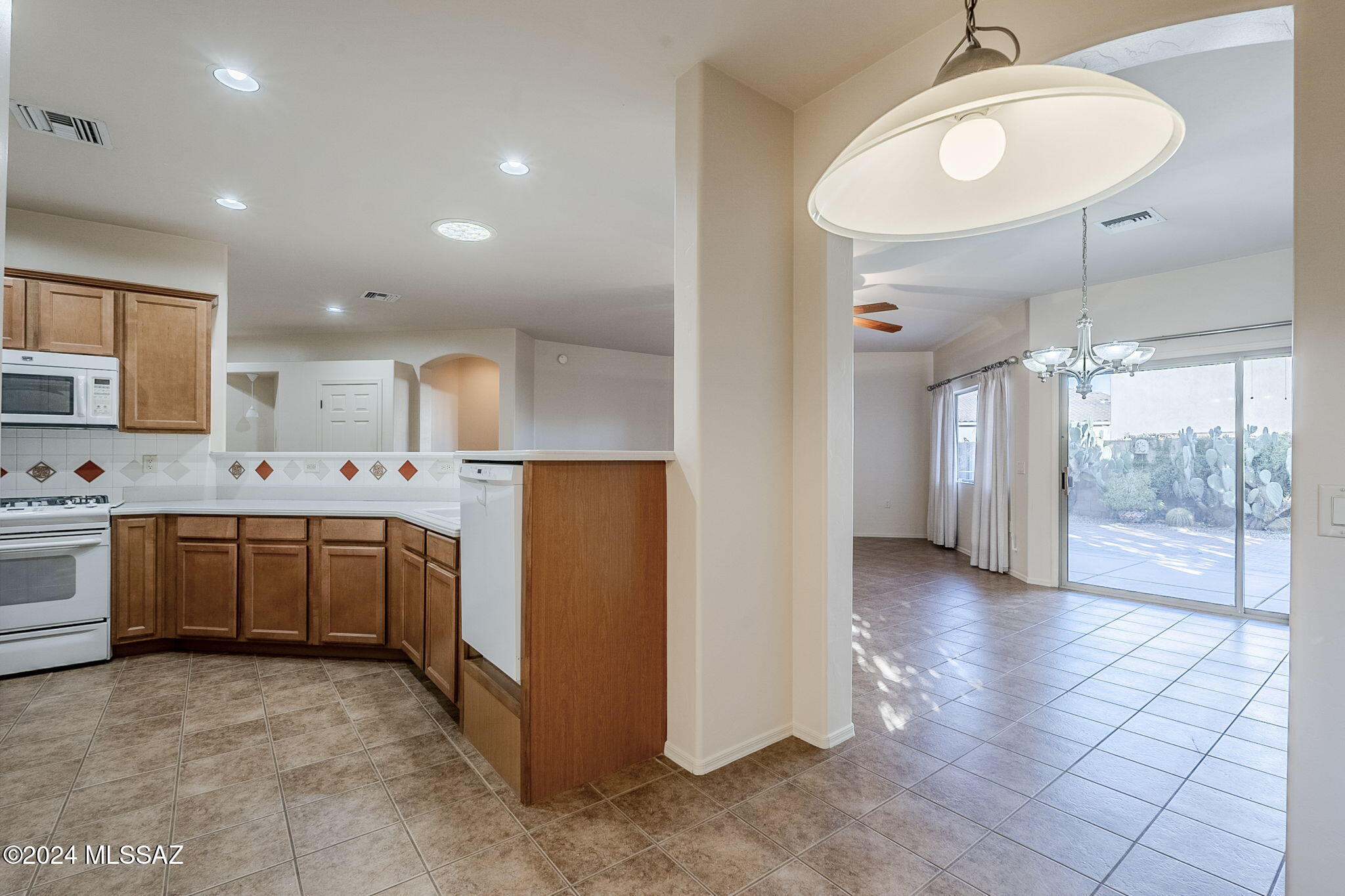 83 E Calle de la Semilla