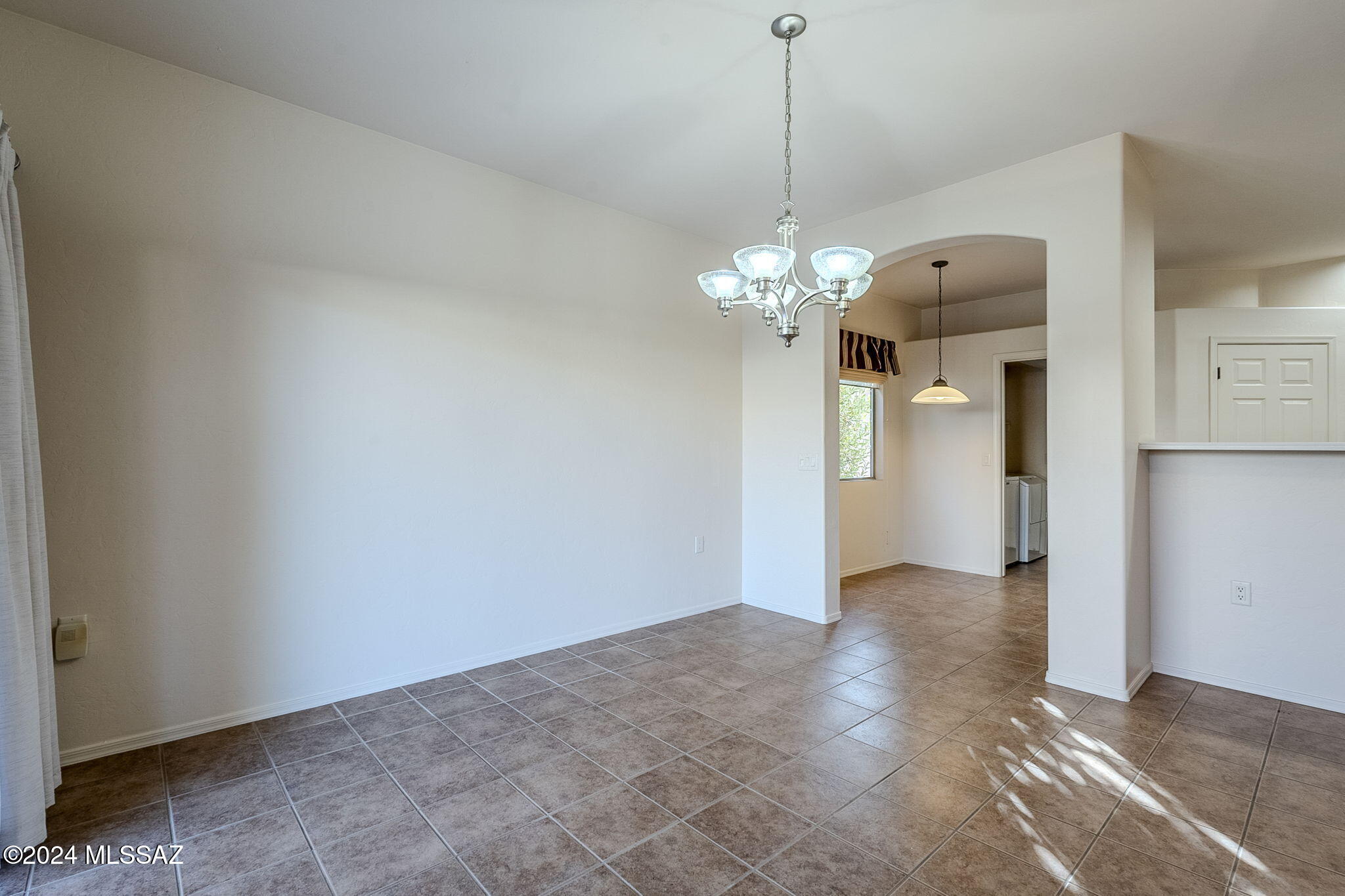 83 E Calle de la Semilla