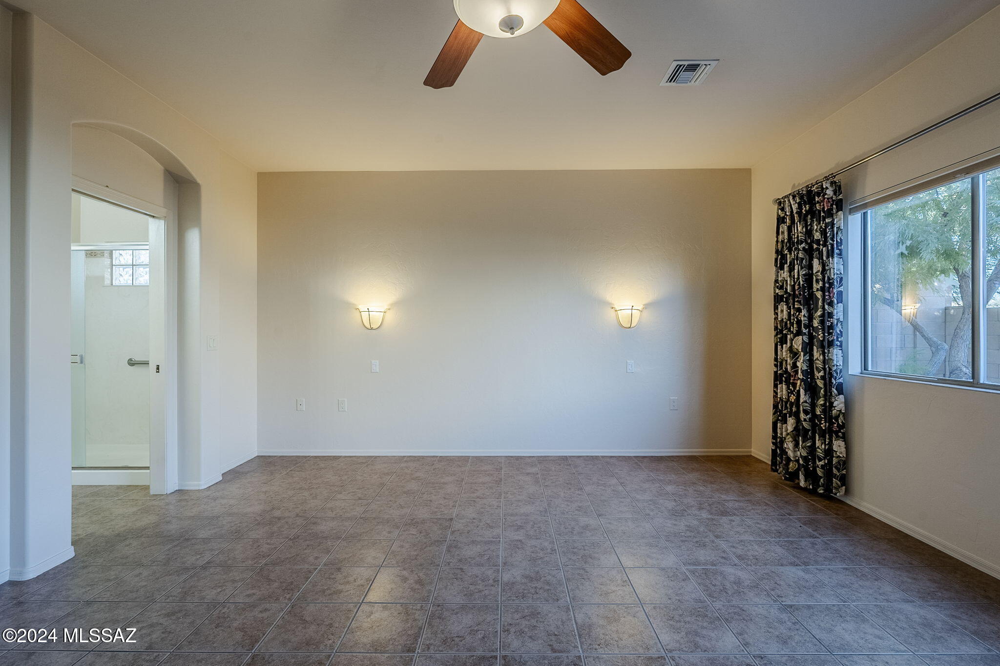 83 E Calle de la Semilla