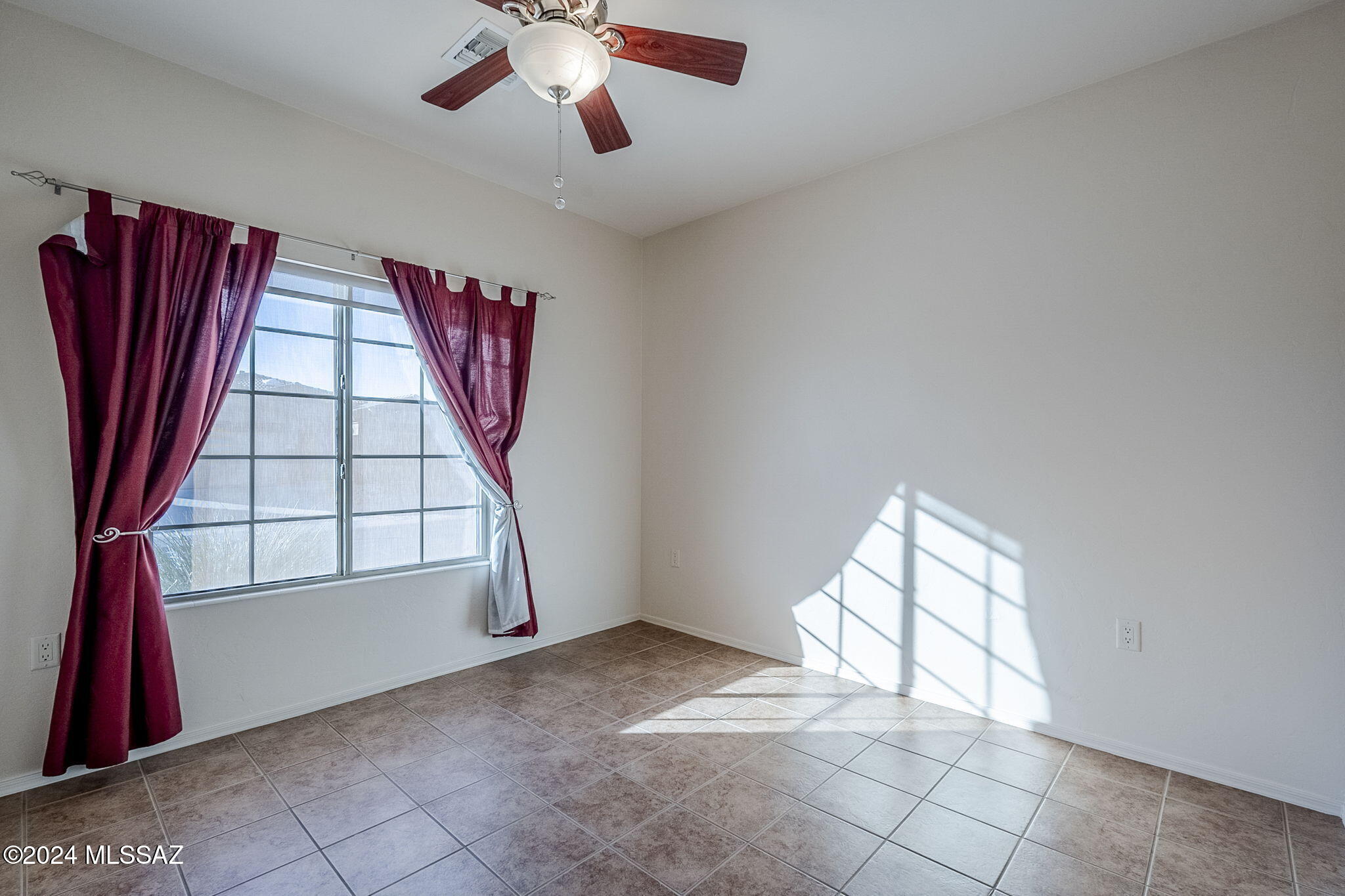 83 E Calle de la Semilla