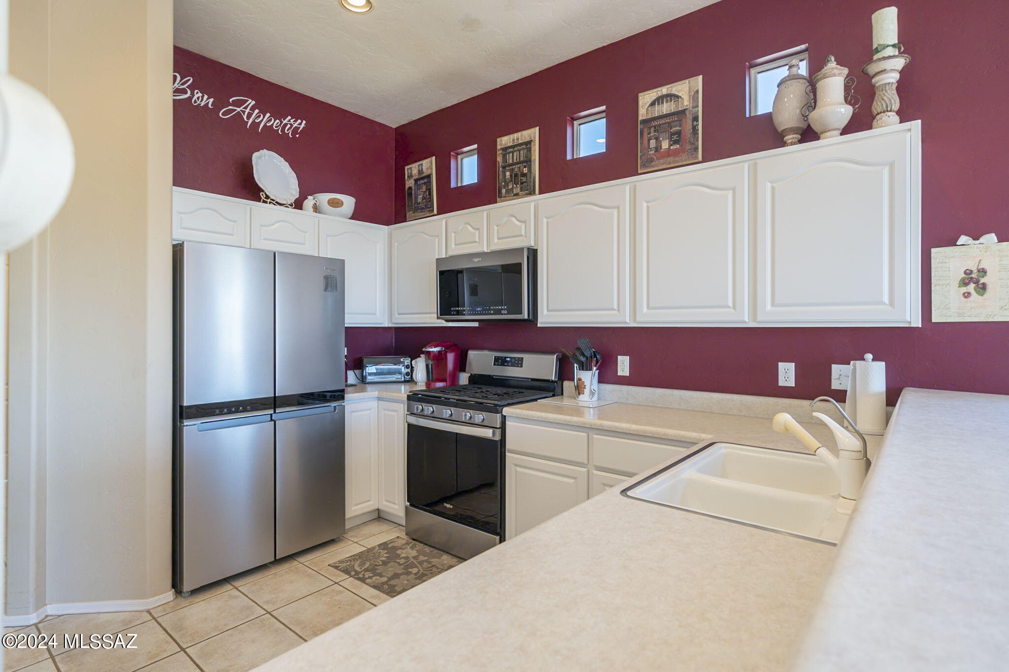 274 W Continental Vista Place