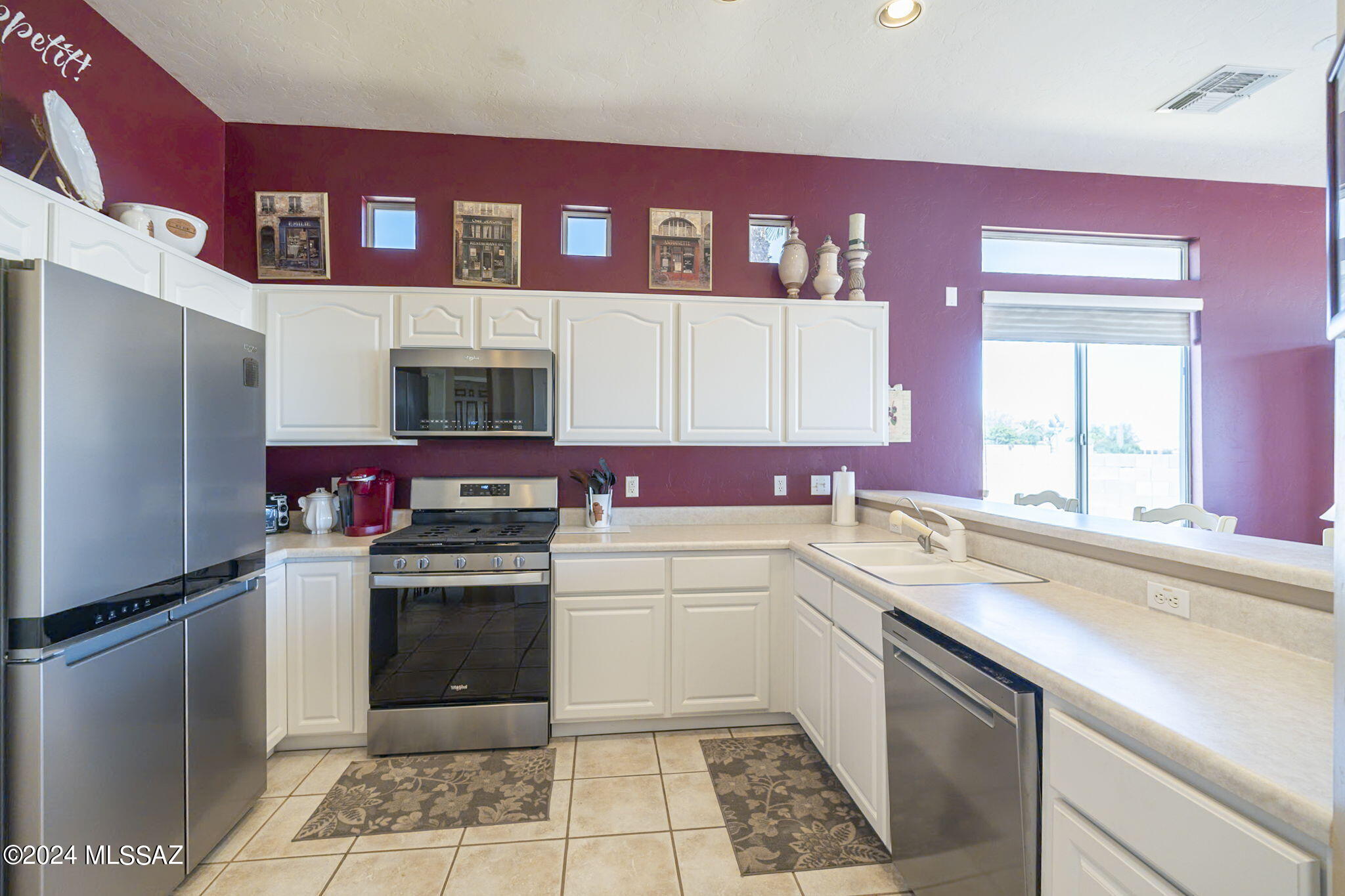 274 W Continental Vista Place