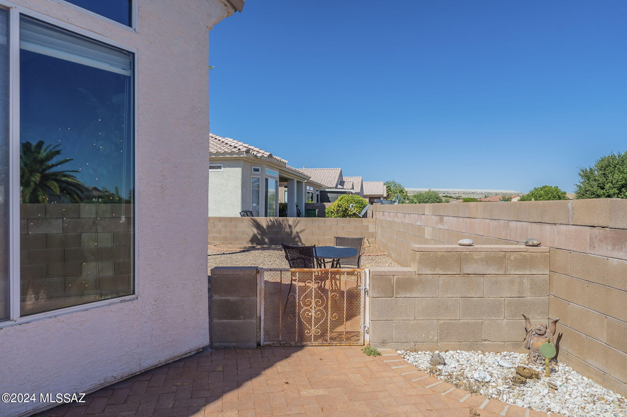 274 W Continental Vista Place