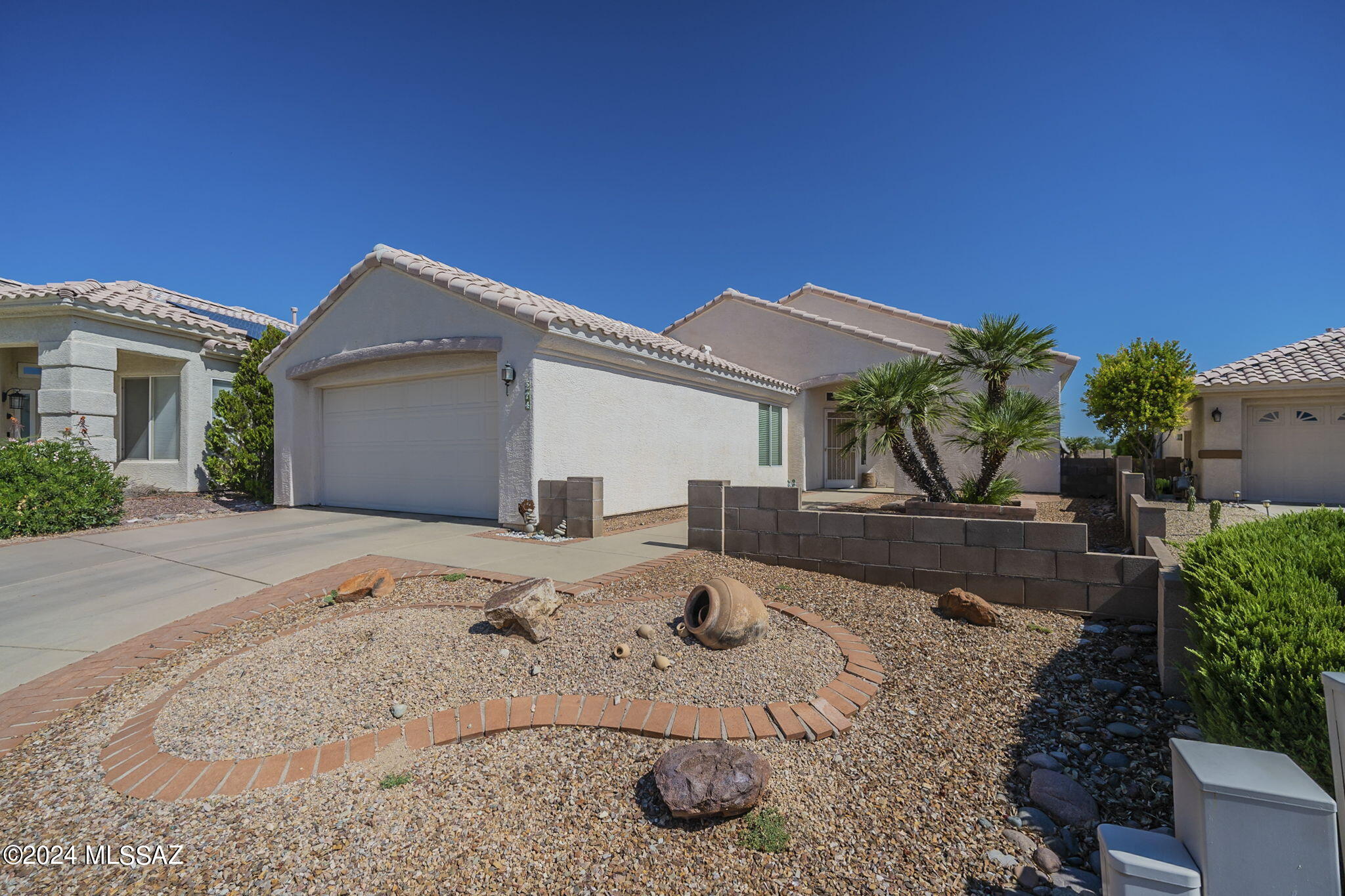 274 W Continental Vista Place