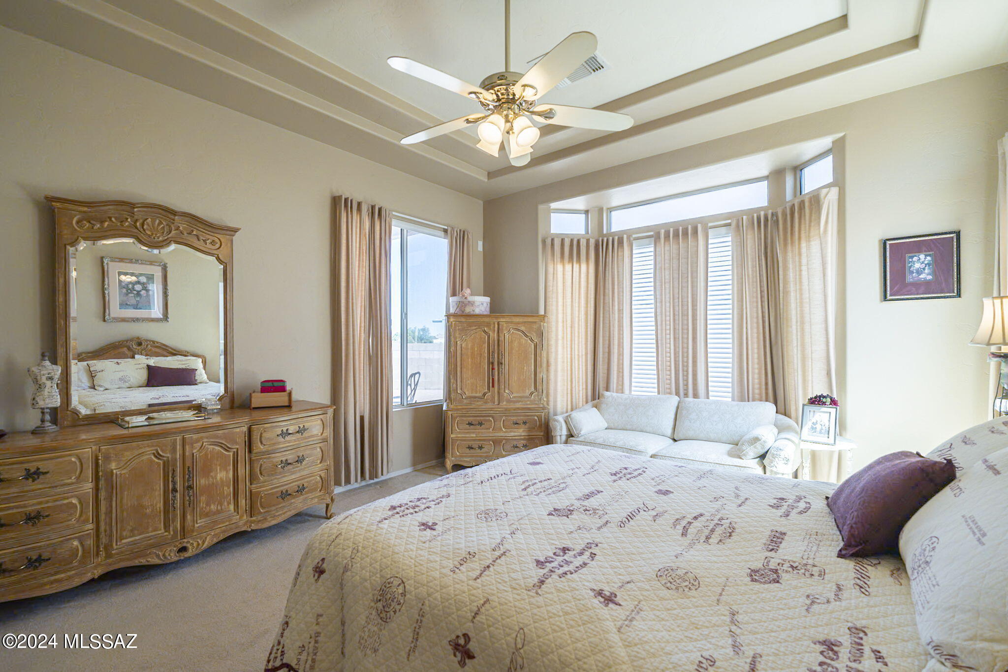 274 W Continental Vista Place