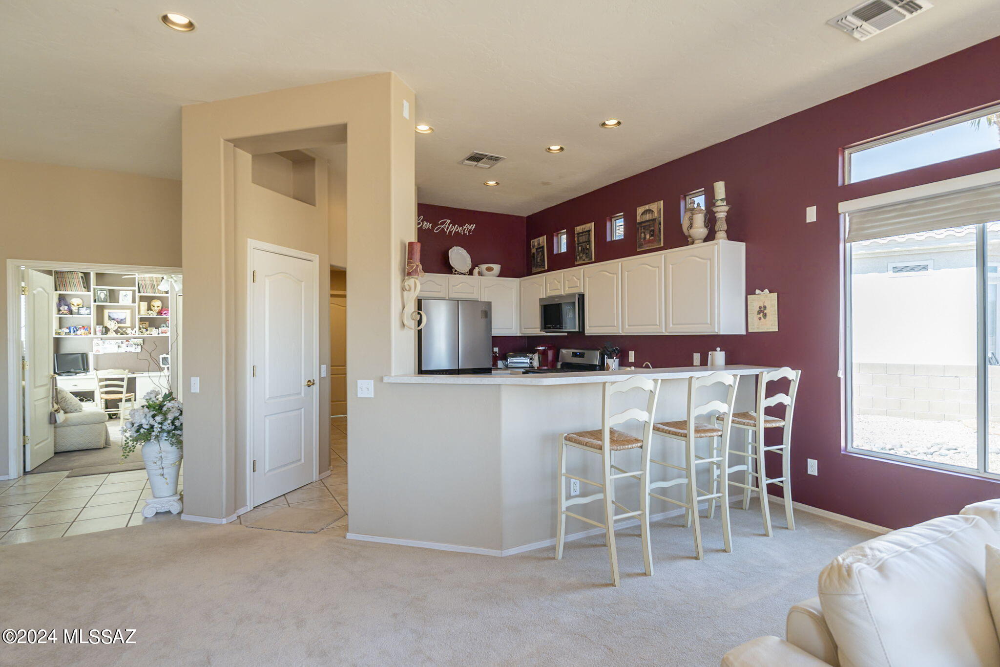 274 W Continental Vista Place