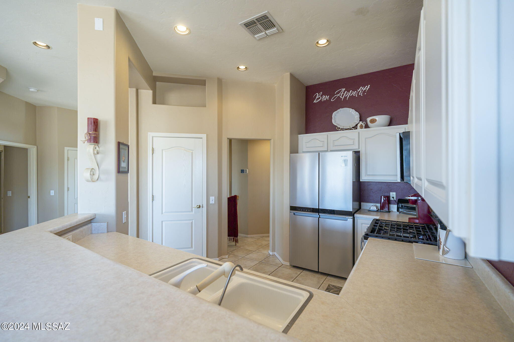 274 W Continental Vista Place