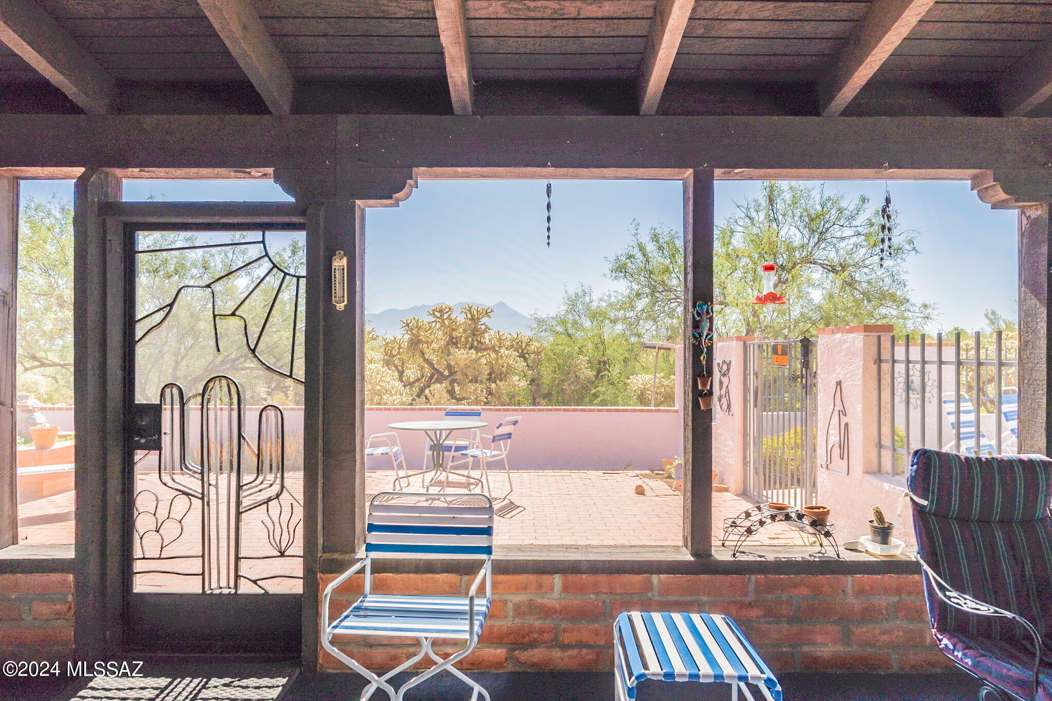 1818 S Camino Del Sol