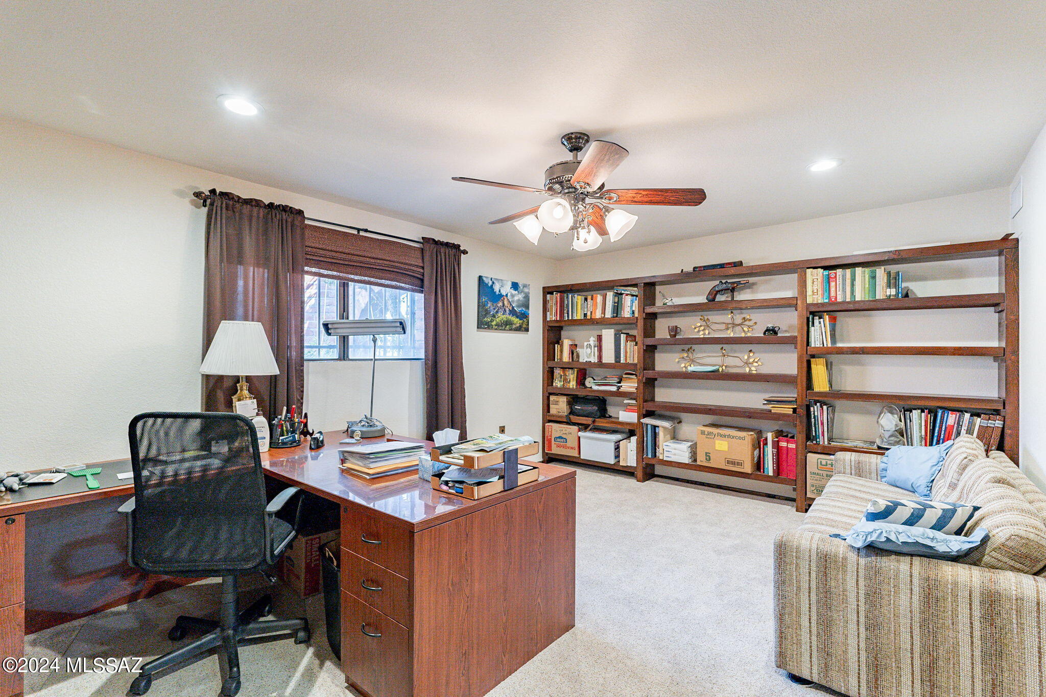 1818 S Camino Del Sol