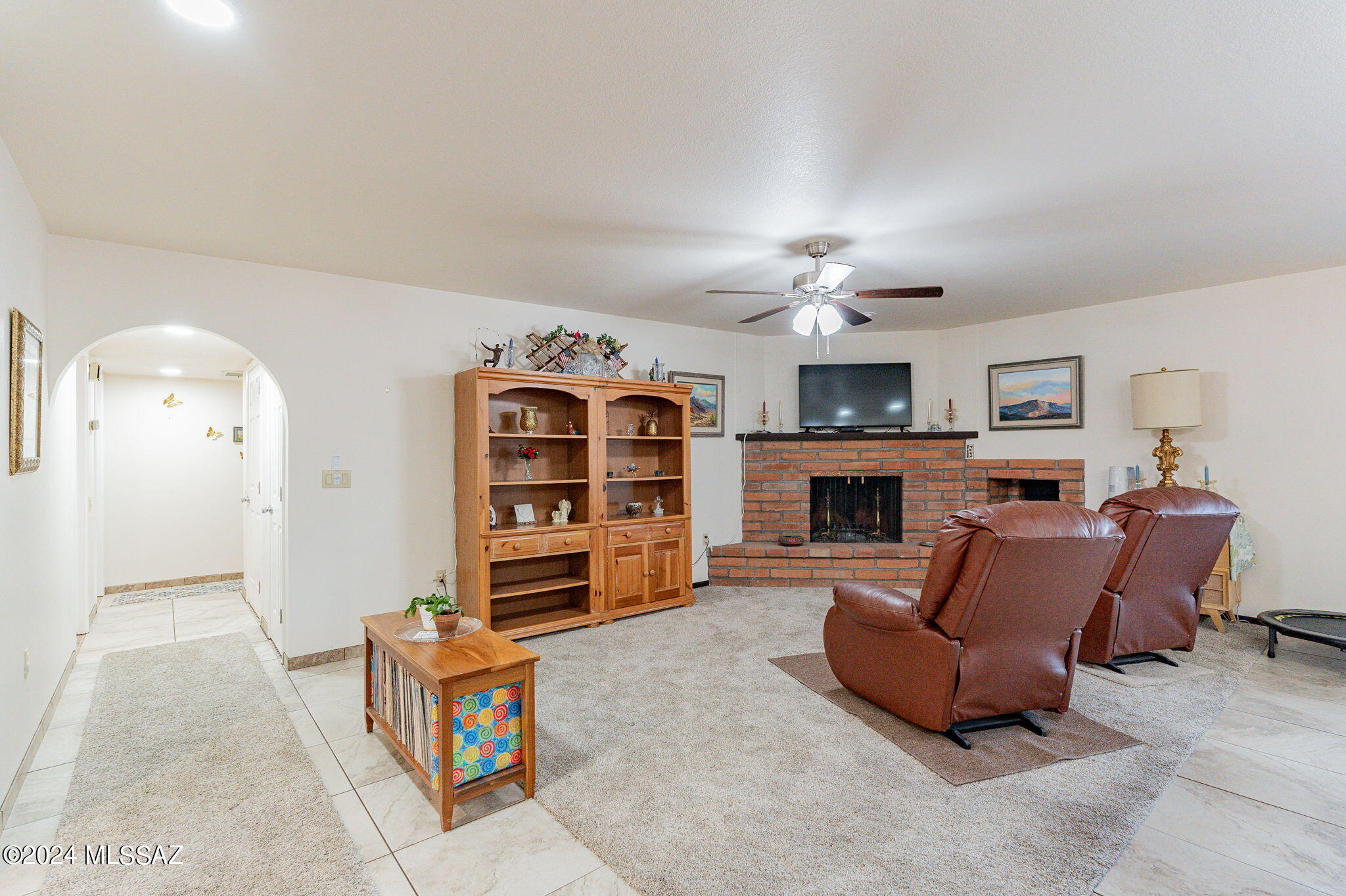 1818 S Camino Del Sol