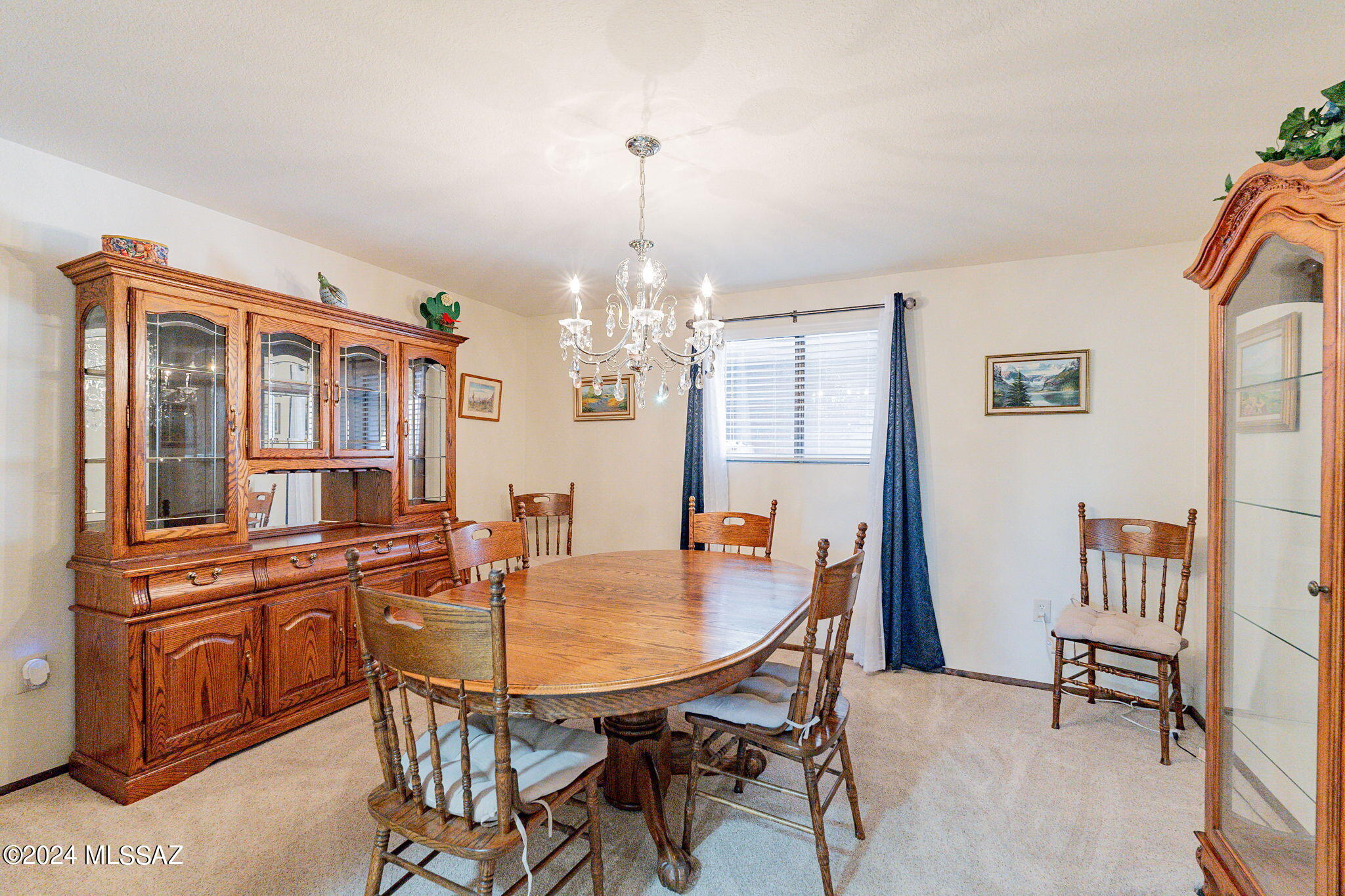 1818 S Camino Del Sol