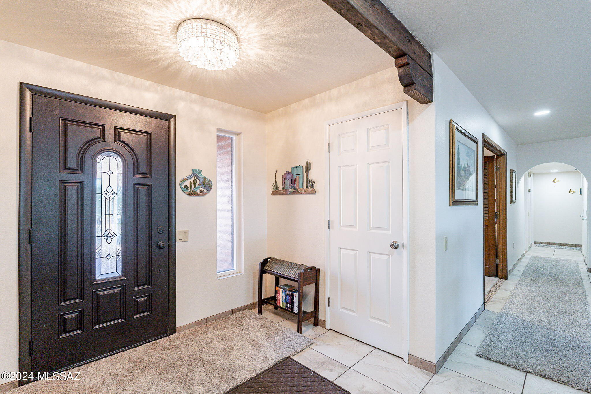 1818 S Camino Del Sol