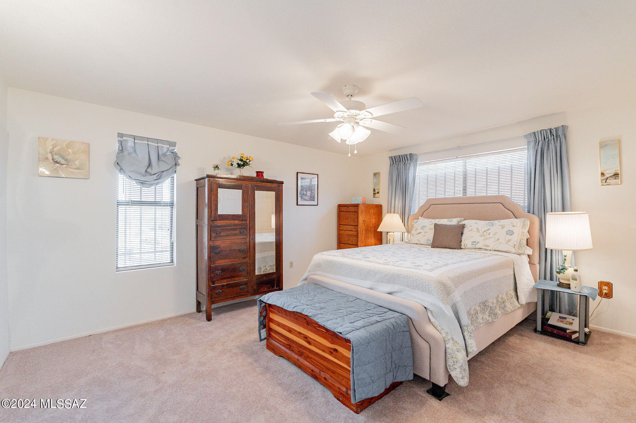 1818 S Camino Del Sol