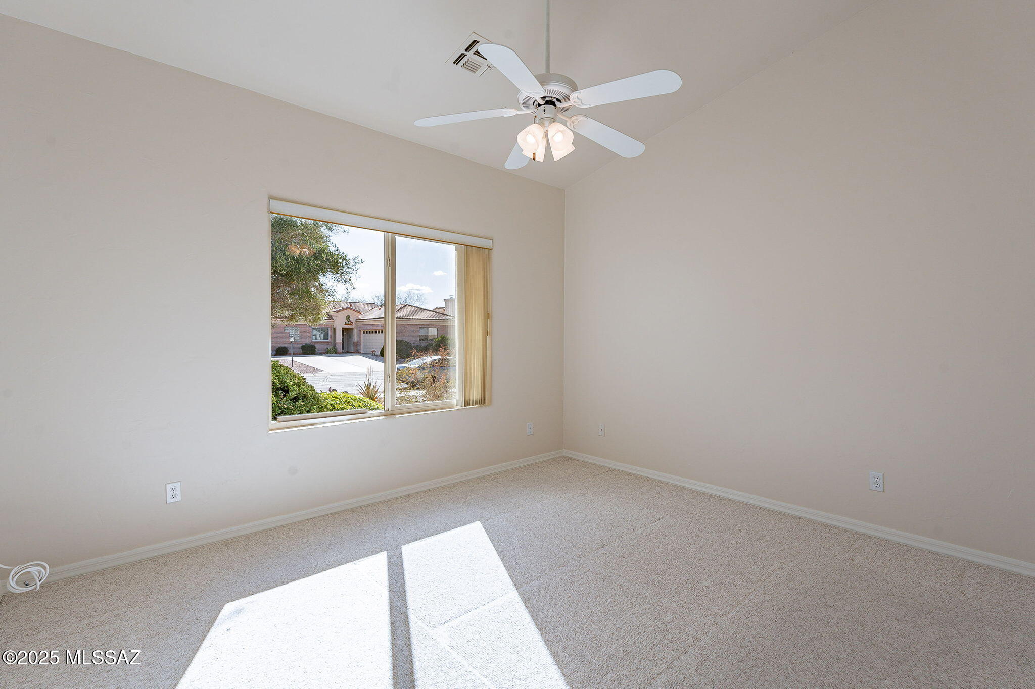 1911 E Canyon Wren Way