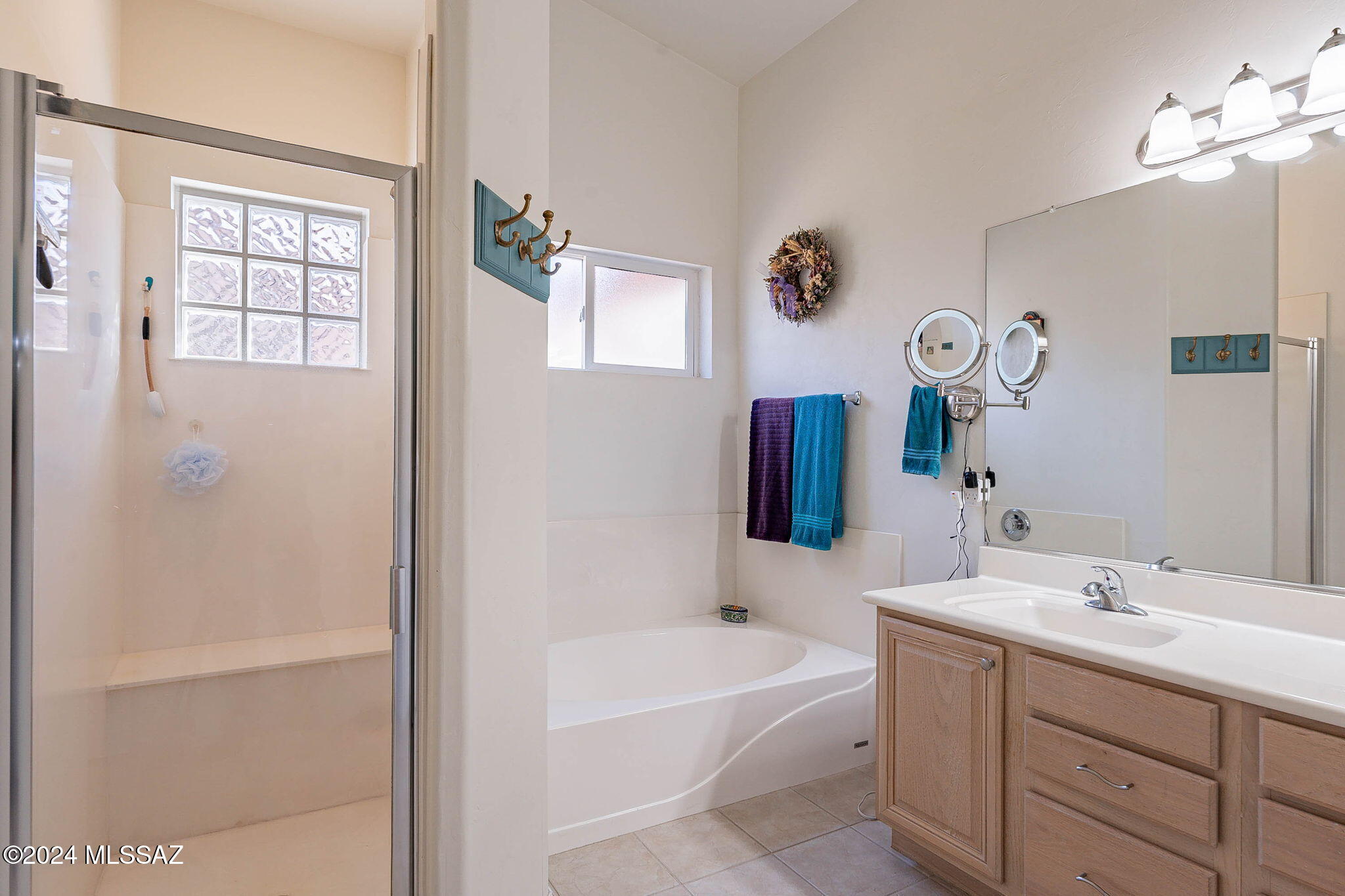 1911 E Canyon Wren Way