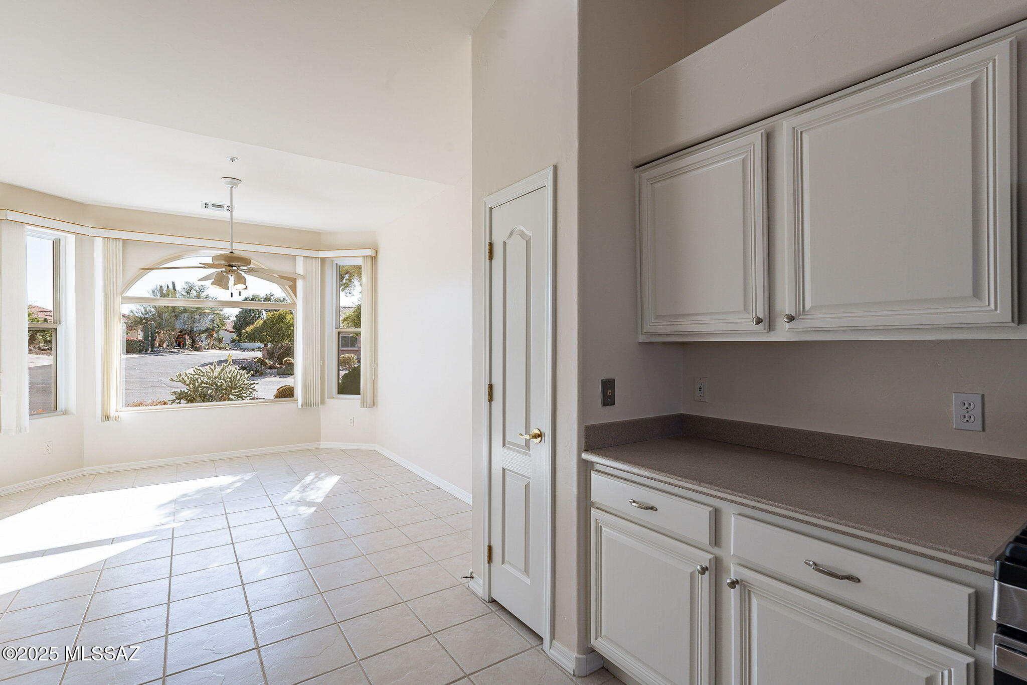 1911 E Canyon Wren Way