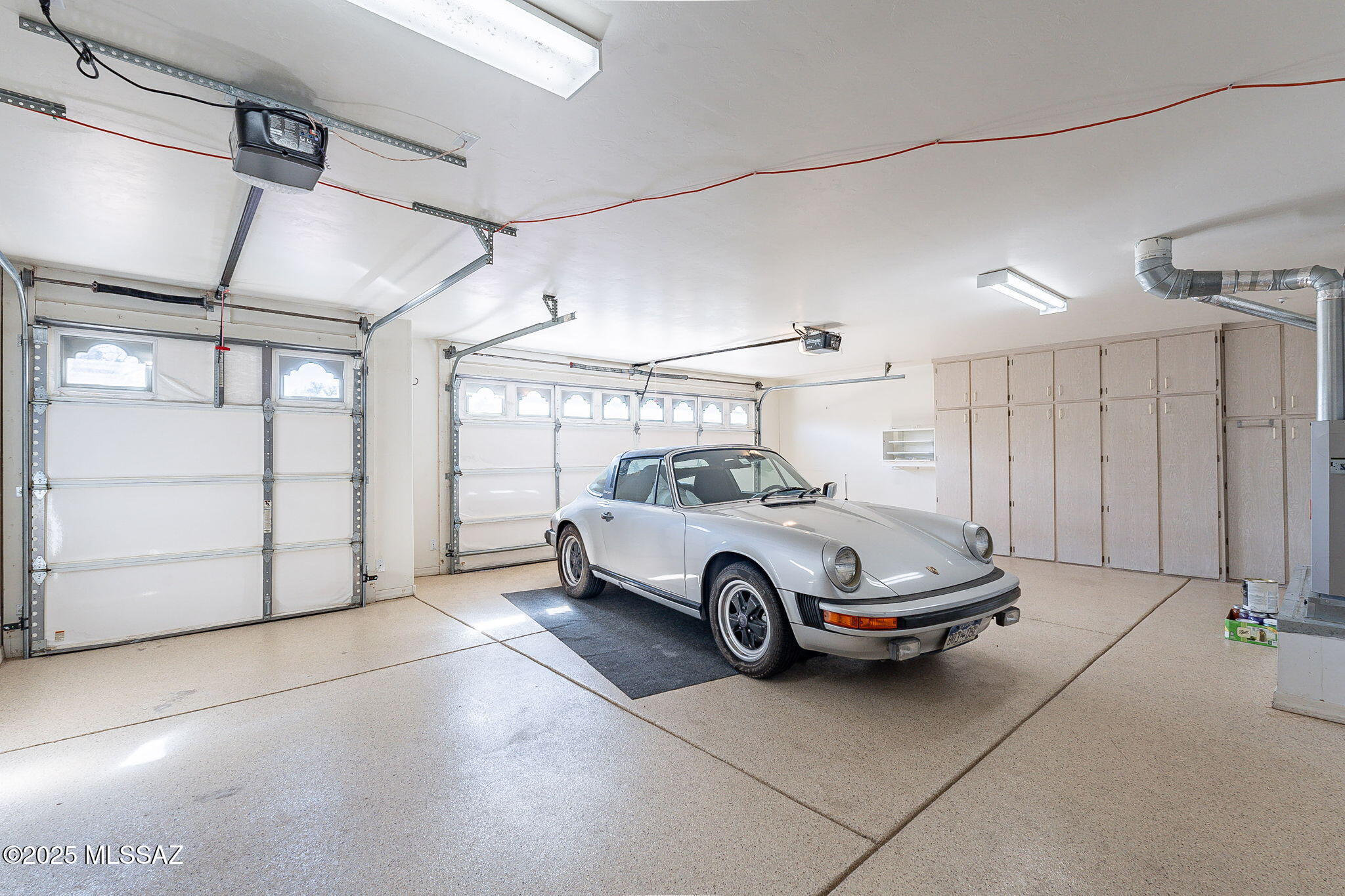 1911 E Canyon Wren Way