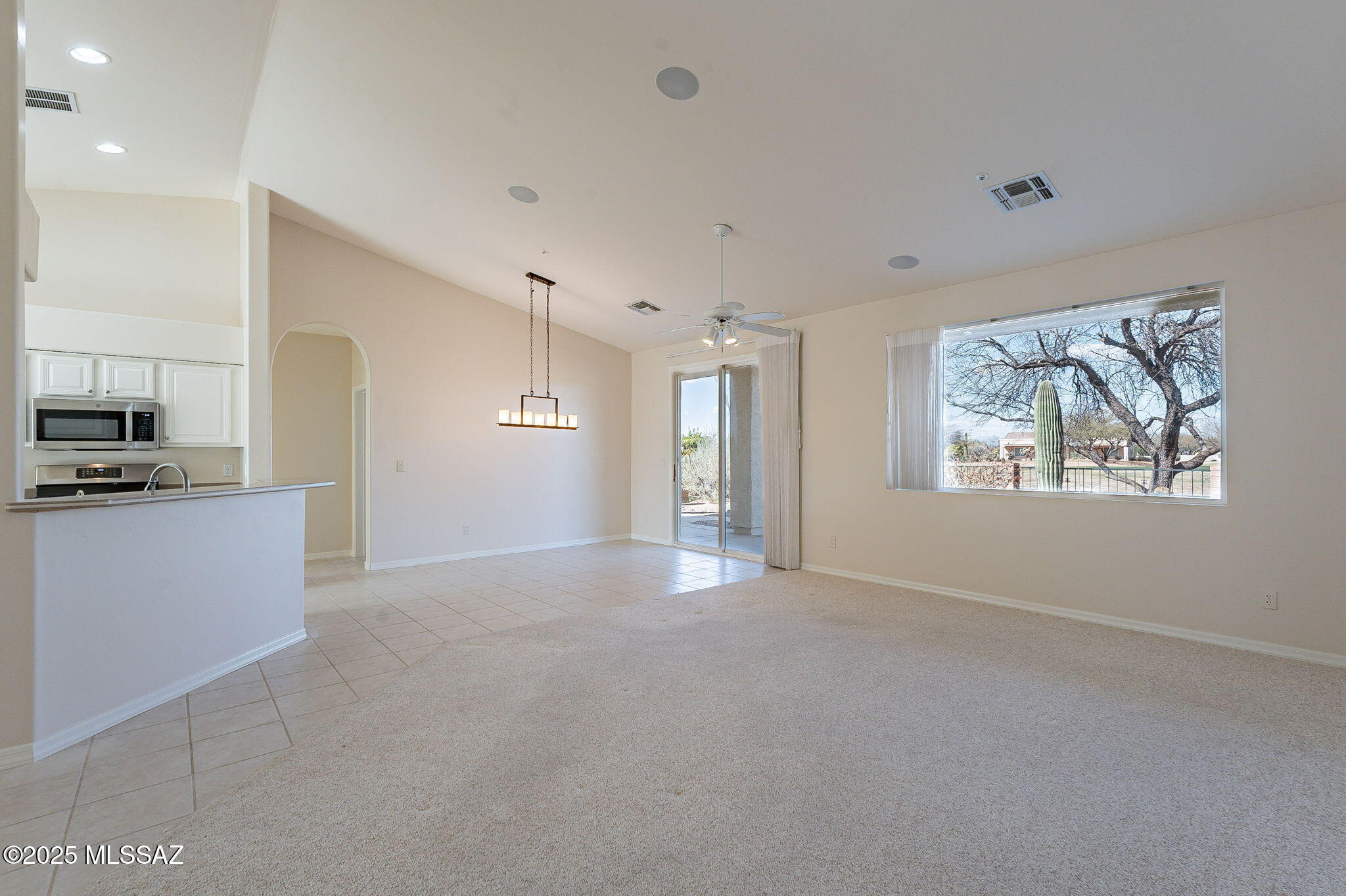 1911 E Canyon Wren Way