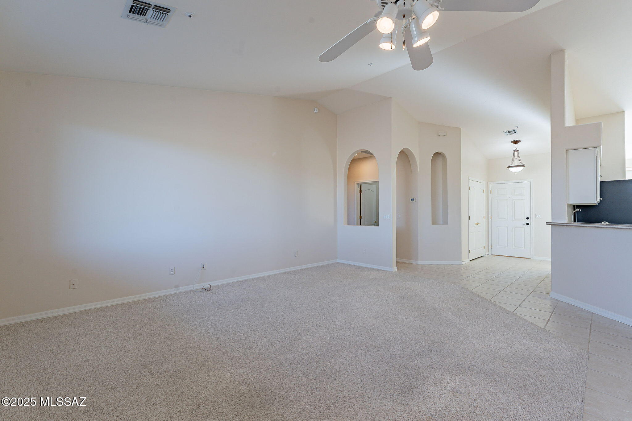 1911 E Canyon Wren Way