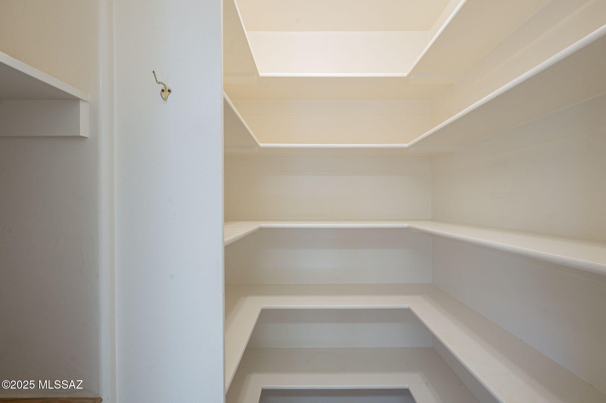 1449 W Calle Del Mito